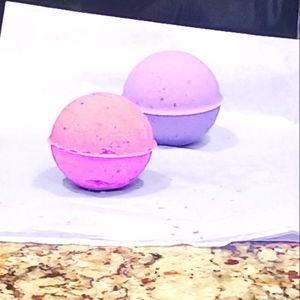 Bath bombs
